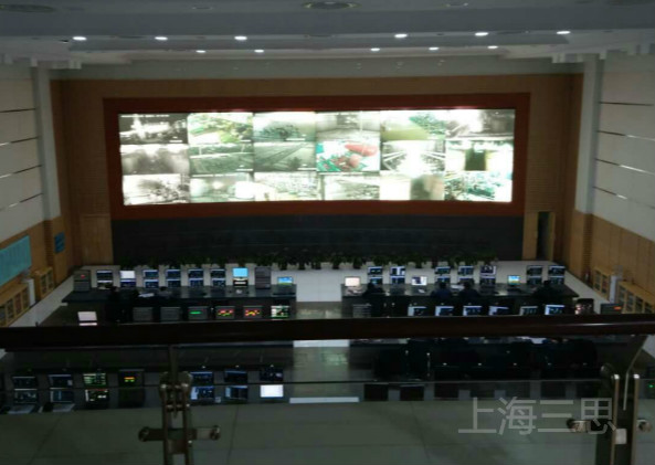 安防控（kòng）製室LED顯示（shì）屏