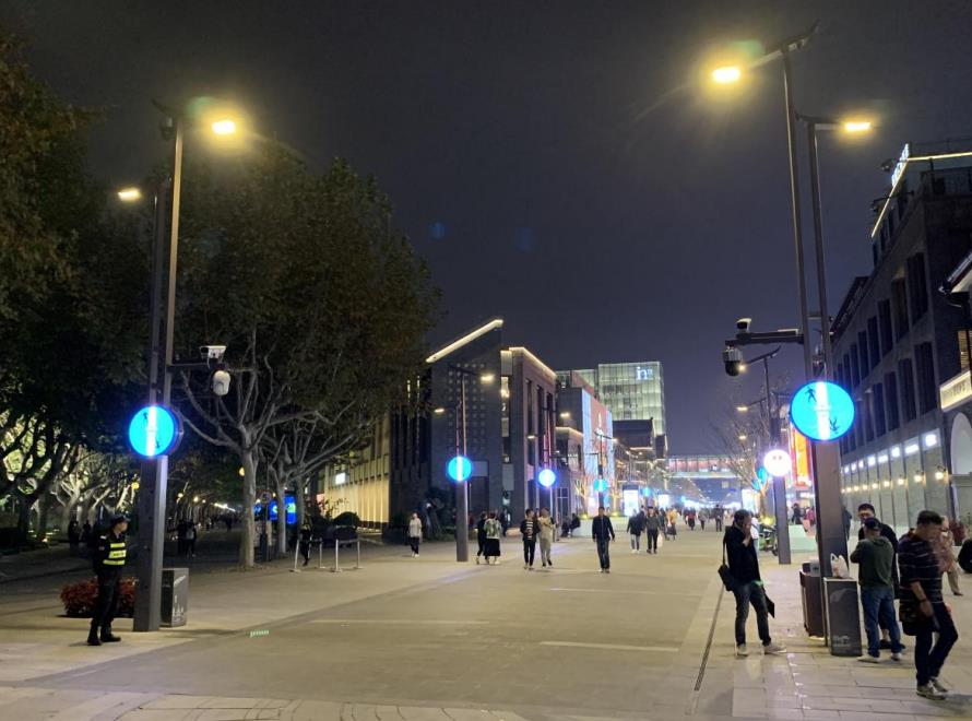 智慧路燈（dēng）,點亮城市管理,LED路（lù）燈（dēng）,智能燈杆