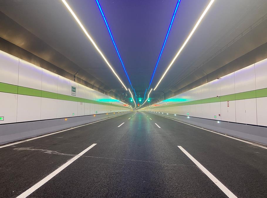 高速（sù）,公路,隧道,采用,自適應,LED照明,照（zhào）明係統