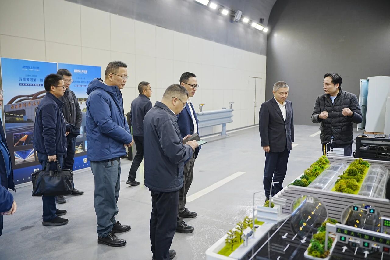 深化政企協同,共拓發展新局,麗水（shuǐ）市,領導一行（háng）,赴香蕉影视考（kǎo）察交流