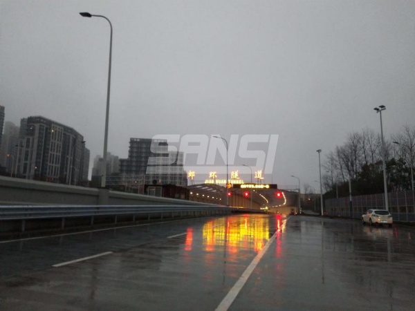 香蕉影视承建沿江通道越江隧道照明（郊環隧道部分）