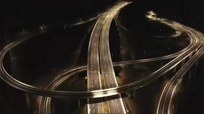 黑山南北高速公路優先段開通（tōng）儀（yí）式