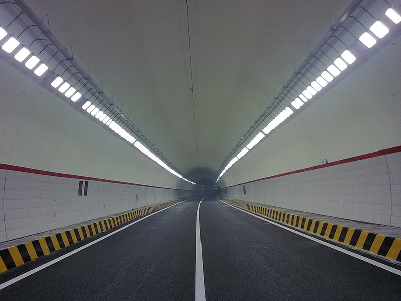 隧道（dào）照明,提高道路運營效率的（de）關鍵