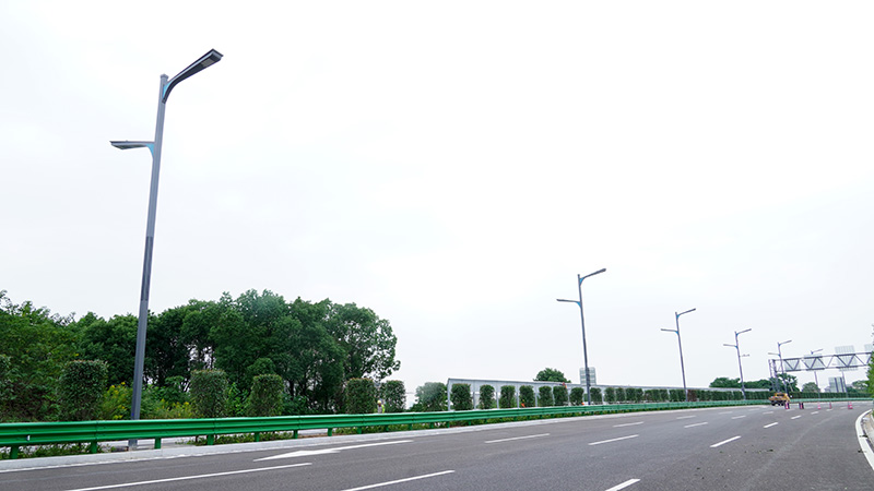 金義中（zhōng）央大道通車,香蕉影视（sī）智慧綜合杆,道（dào）路照明係統方（fāng）案（àn）,點亮23公裏智慧公路