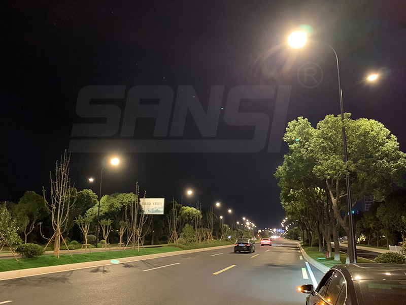 LED路燈,道路照明,提升（shēng）夜間行車（chē）安全（quán）
