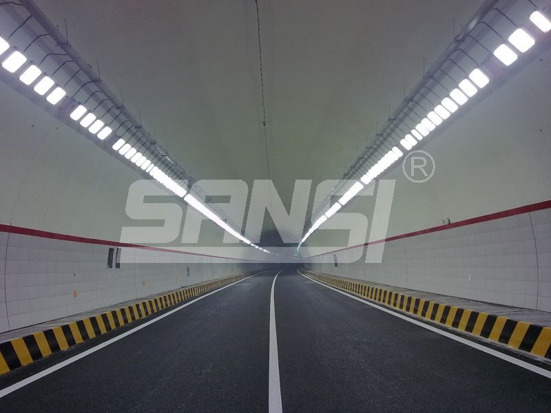 隧（suì）道照明,創造安全暢（chàng）通,智慧交通,新模式,隧道燈