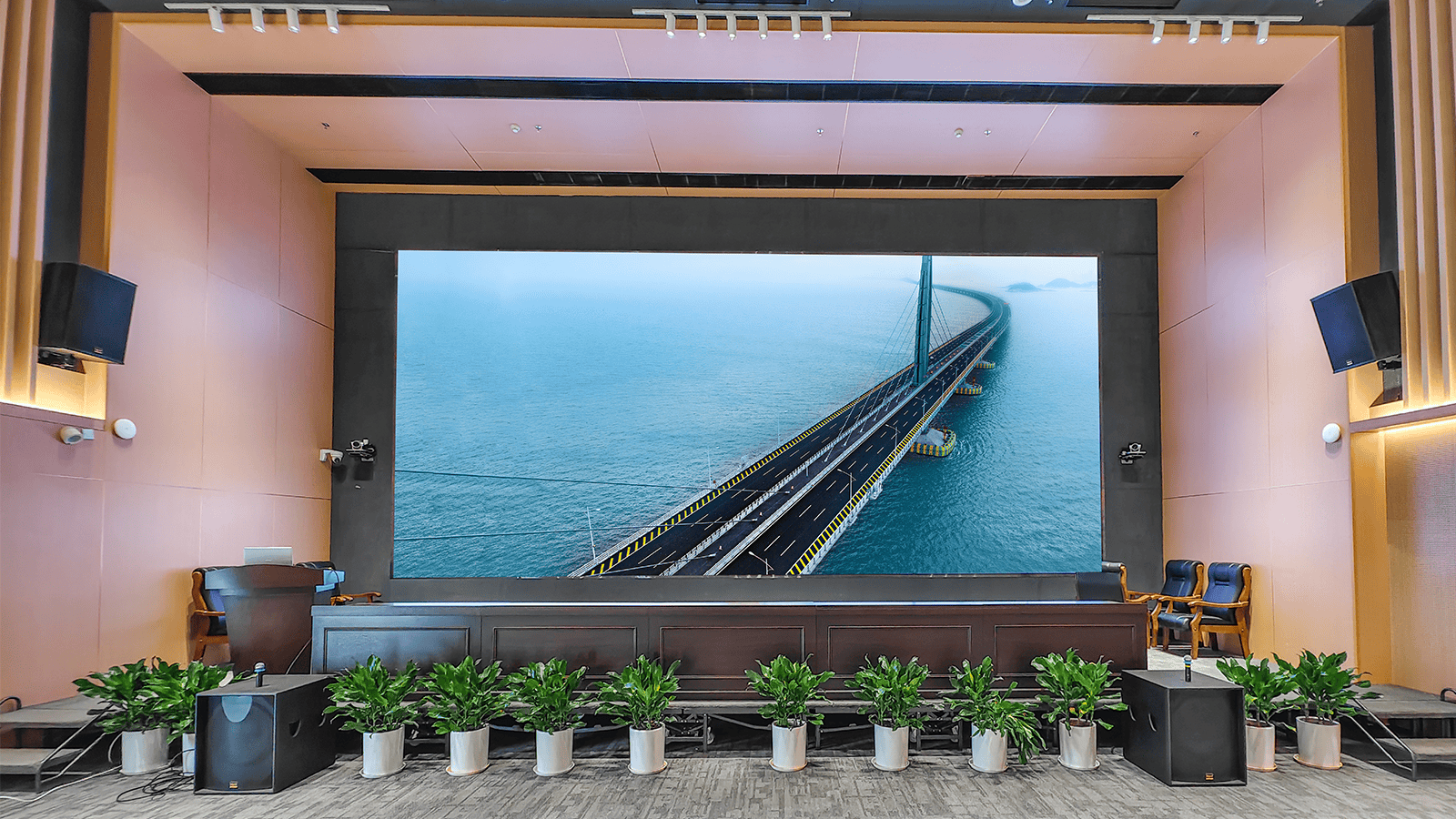 新浪（làng）科技報道,重大丨深中通道今通車,繼港珠澳大橋後,上海（hǎi）香蕉影视再度點亮超級工程
